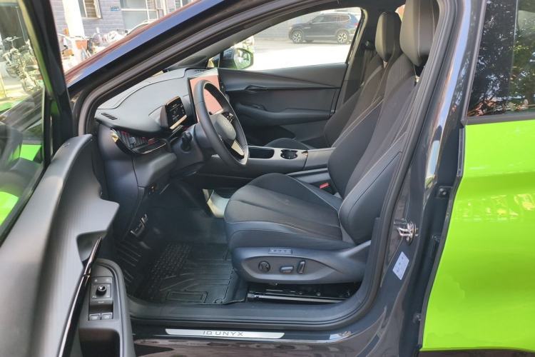 Used Volkswagen ID.UNYX 2025 Pure Model Left Front Seat
