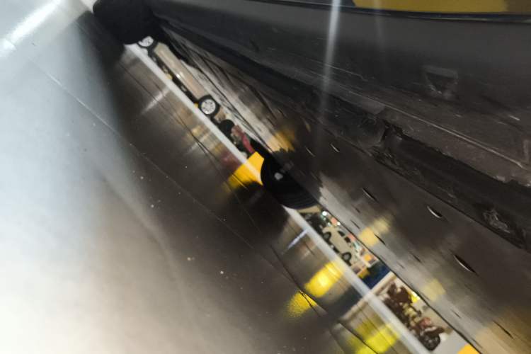 Used Volkswagen ID.UNYX 2025 Pure Model Left Side Sill