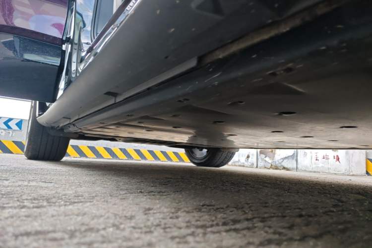 Used Volkswagen ID.UNYX 2025 Pure Model Right Side Sill