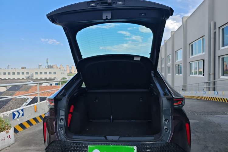 Used Volkswagen ID.UNYX 2025 Pure Model Trunk