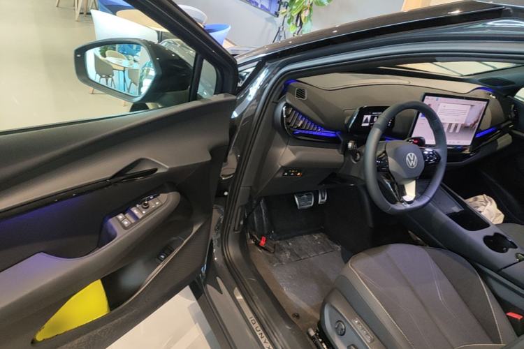 Used Volkswagen ID.UNYX 2025 Pure Model Driver Seat