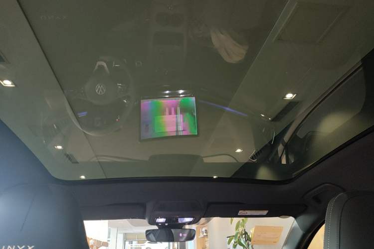 Used Volkswagen ID.UNYX 2025 Pure Model Headliner