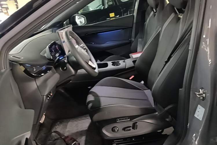 Used Volkswagen ID.UNYX 2025 Pure Model Left Front Seat