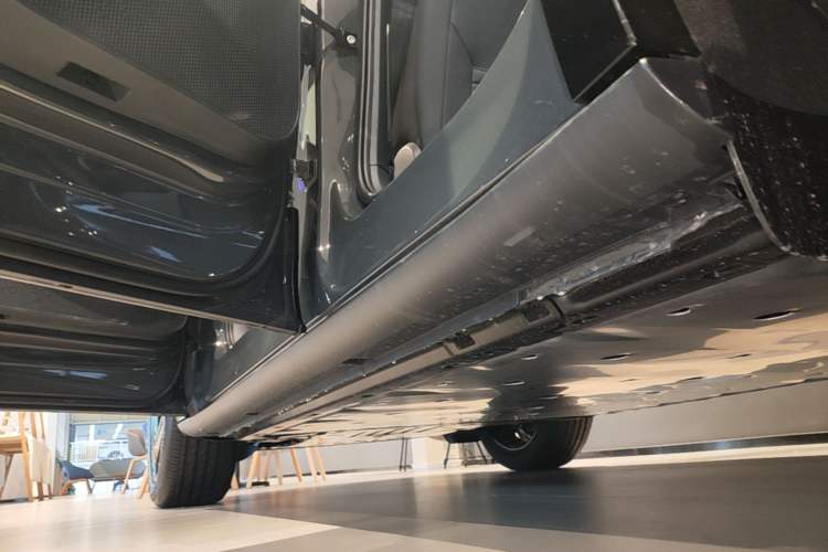 Used Volkswagen ID.UNYX 2025 Pure Model Left Side Sill