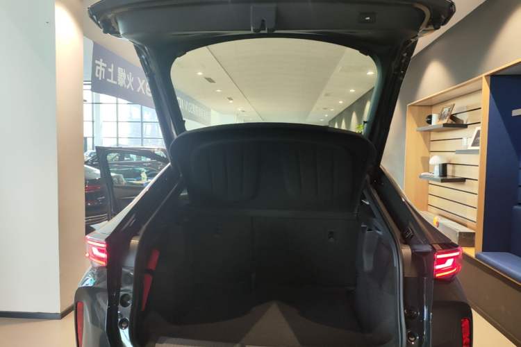 Used Volkswagen ID.UNYX 2025 Pure Model Trunk