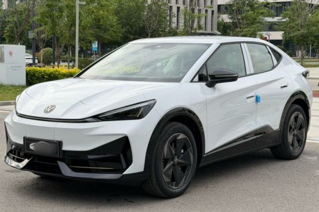 Used Volkswagen ID.UNYX 2025 Pure Model