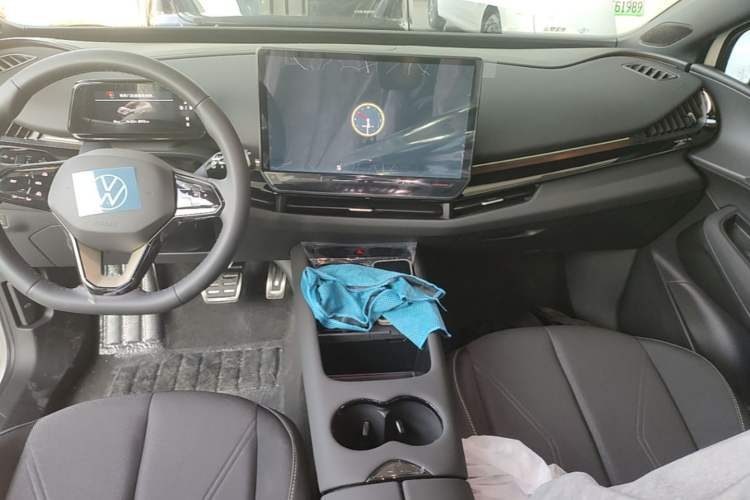 Used Volkswagen ID.UNYX 2025 Pure Model Audio And AC Panel