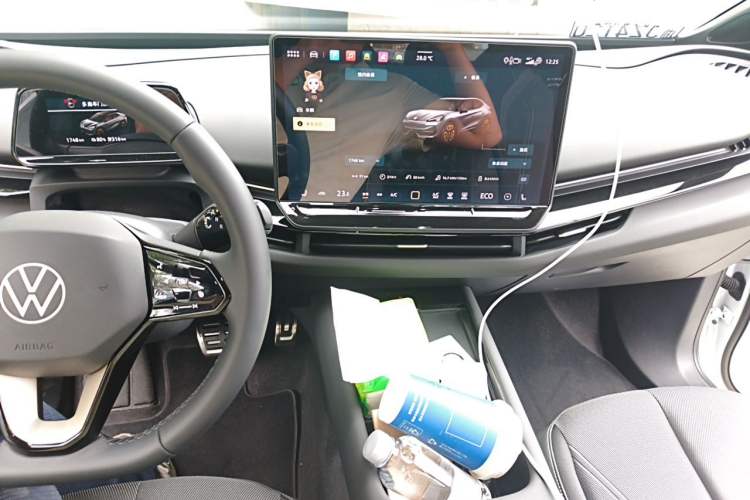 Used Volkswagen ID.UNYX 2025 Pure Model Audio And AC Panel