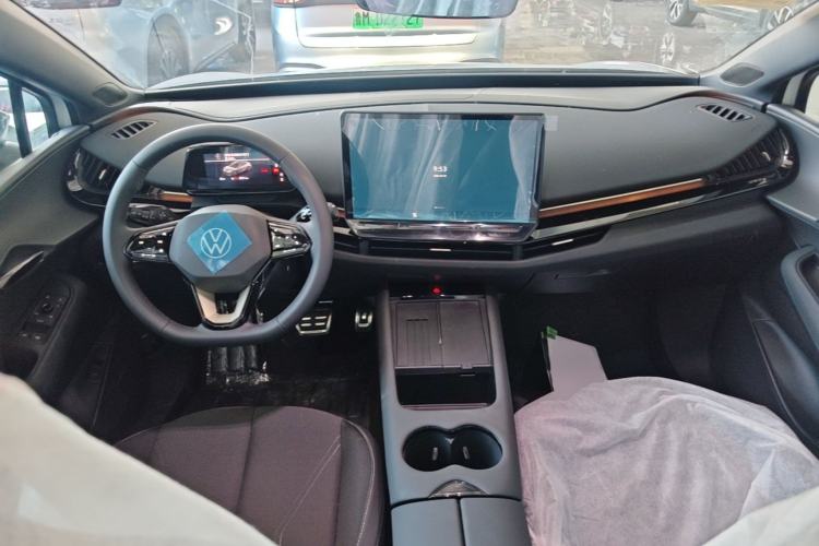 Used Volkswagen ID.UNYX 2025 Pure Model Center Console