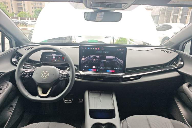 Used Volkswagen ID.UNYX 2025 Pure Model Center Console