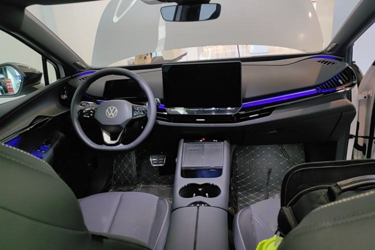Used Volkswagen ID.UNYX 2025 Pure Model Center Console