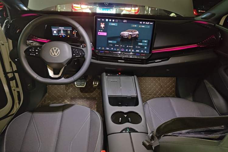 Used Volkswagen ID.UNYX 2025 Pure Model Center Console