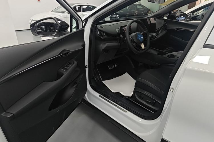 Used Volkswagen ID.UNYX 2025 Pure Model Driver Seat