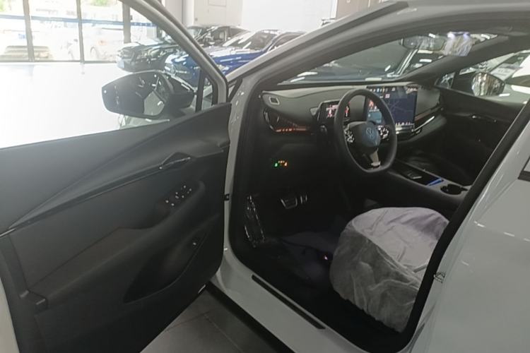 Used Volkswagen ID.UNYX 2025 Pure Model Driver Seat