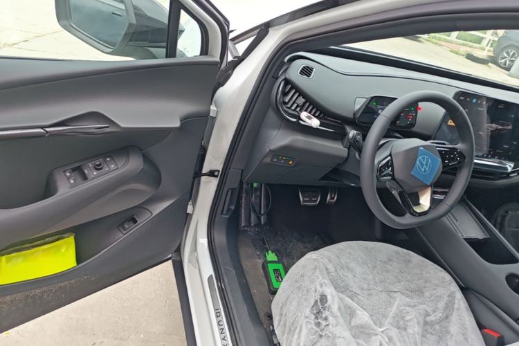 Used Volkswagen ID.UNYX 2025 Pure Model Driver Seat