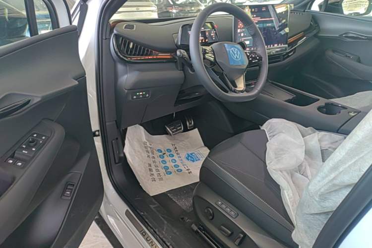 Used Volkswagen ID.UNYX 2025 Pure Model Driver Seat