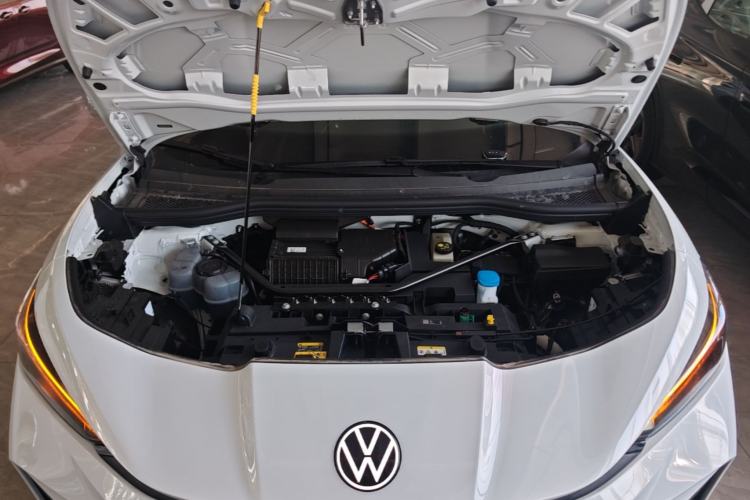 Used Volkswagen ID.UNYX 2025 Pure Model Engine Bay