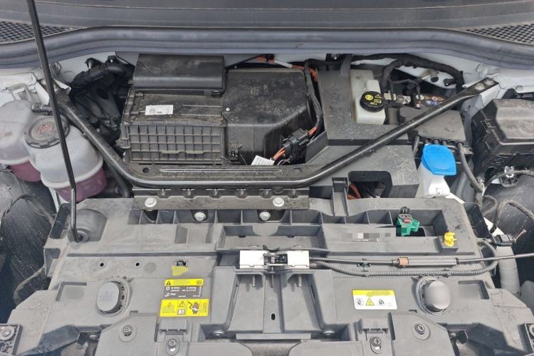 Used Volkswagen ID.UNYX 2025 Pure Model Engine Bay