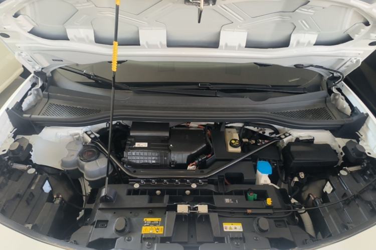 Used Volkswagen ID.UNYX 2025 Pure Model Engine Bay