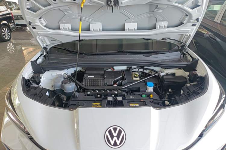 Used Volkswagen ID.UNYX 2025 Pure Model Engine Bay
