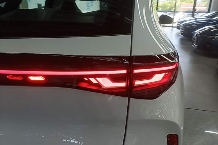 Used Volkswagen ID.UNYX 2025 Pure Model Exterior 3