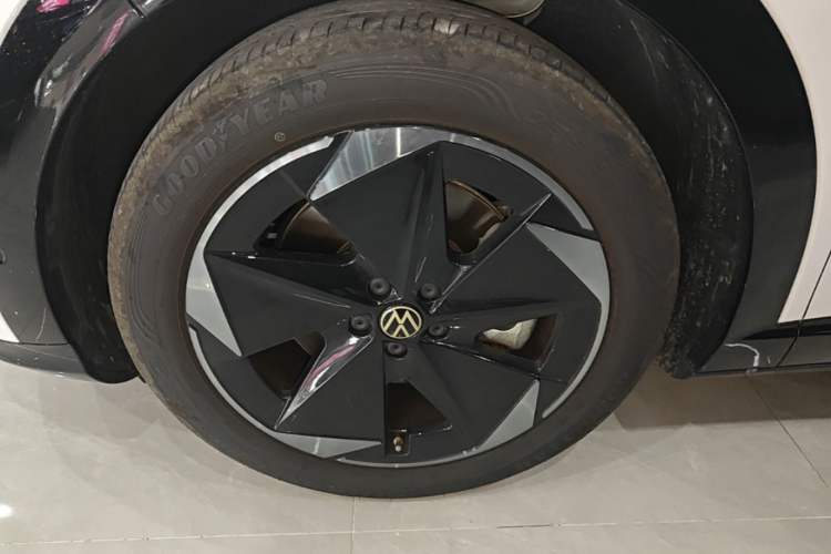 Used Volkswagen ID.UNYX 2025 Pure Model Exterior 4
