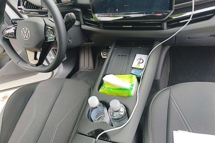 Used Volkswagen ID.UNYX 2025 Pure Model Gear Lever