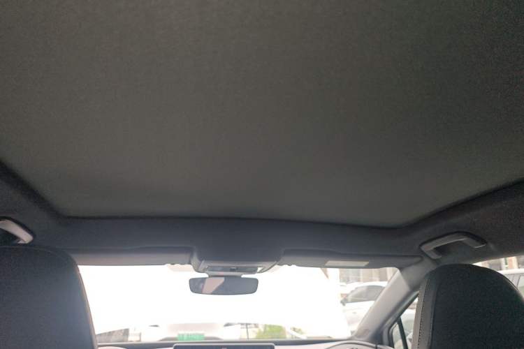Used Volkswagen ID.UNYX 2025 Pure Model Headliner