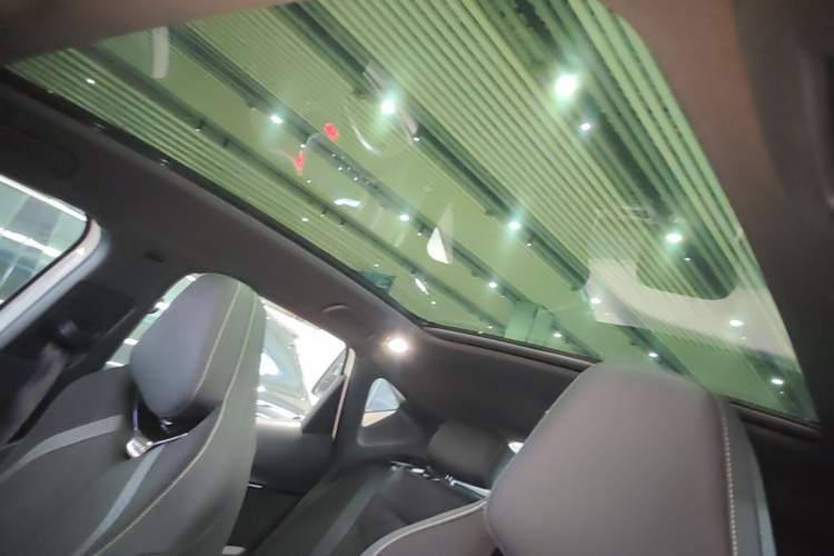 Used Volkswagen ID.UNYX 2025 Pure Model Headliner
