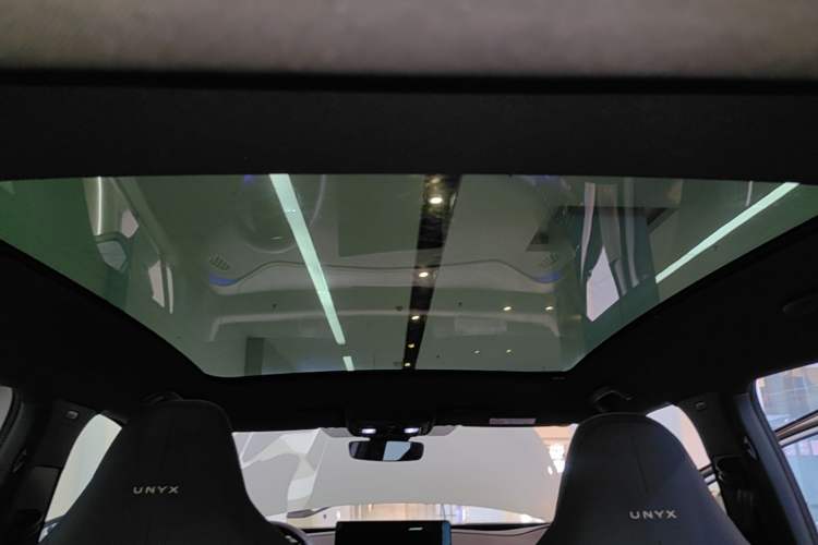 Used Volkswagen ID.UNYX 2025 Pure Model Headliner