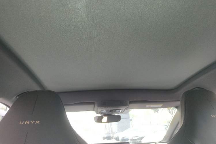 Used Volkswagen ID.UNYX 2025 Pure Model Headliner