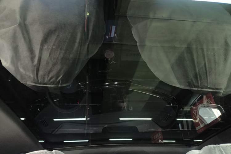 Used Volkswagen ID.UNYX 2025 Pure Model Headliner