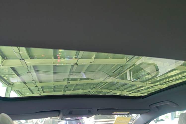 Used Volkswagen ID.UNYX 2025 Pure Model Headliner