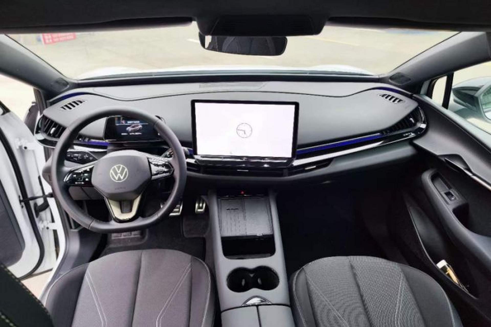 Used Volkswagen ID.UNYX 2025 Pure Model Interior 1