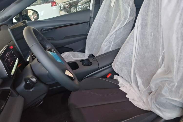 Used Volkswagen ID.UNYX 2025 Pure Model Left Front Seat