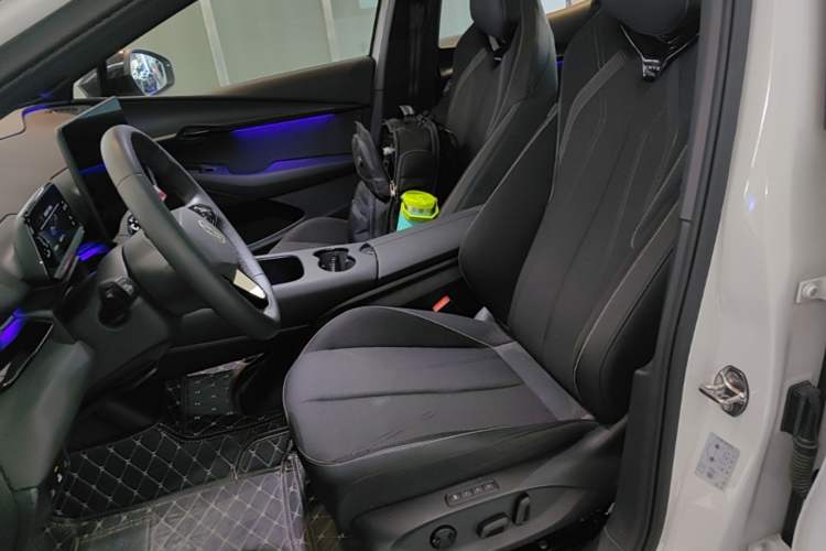 Used Volkswagen ID.UNYX 2025 Pure Model Left Front Seat