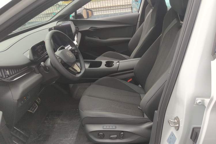 Used Volkswagen ID.UNYX 2025 Pure Model Left Front Seat