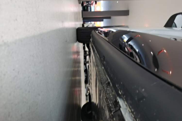 Used Volkswagen ID.UNYX 2025 Pure Model Left Side Sill