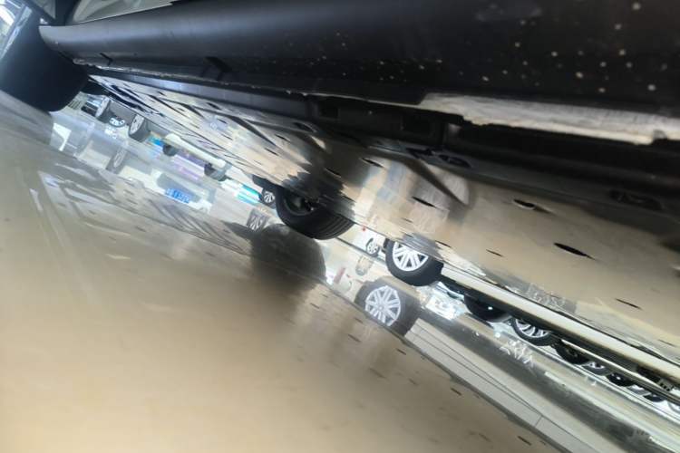 Used Volkswagen ID.UNYX 2025 Pure Model Left Side Sill