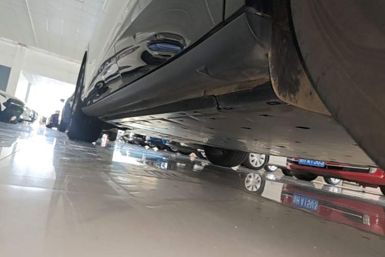 Used Volkswagen ID.UNYX 2025 Pure Model Left Side Sill