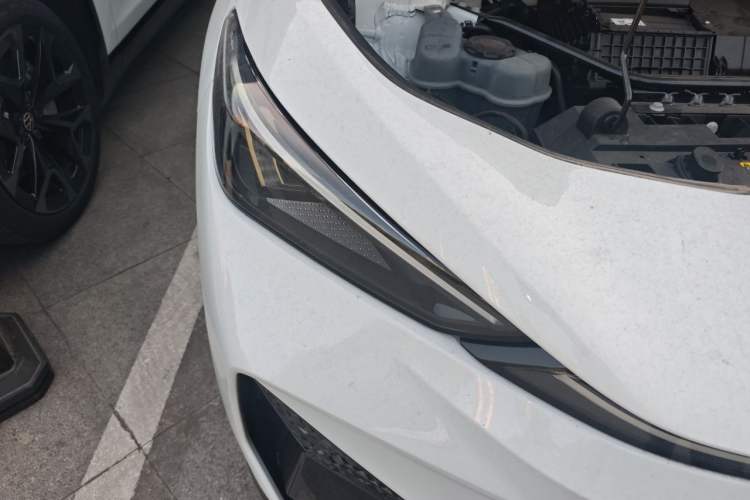 Used Volkswagen ID.UNYX 2025 Pure Model Right Front Headlight