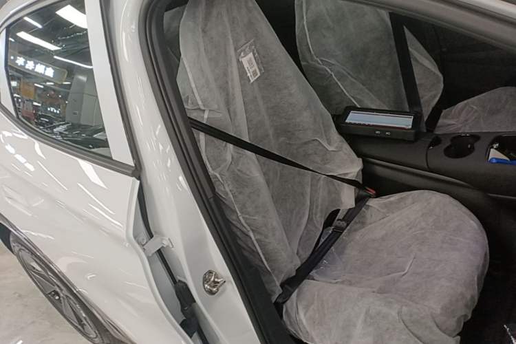 Used Volkswagen ID.UNYX 2025 Pure Model Right Front Seat