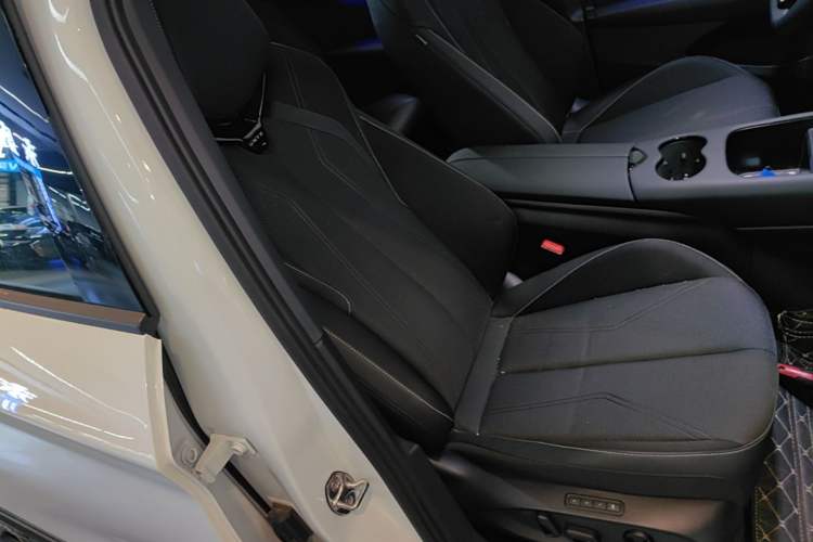 Used Volkswagen ID.UNYX 2025 Pure Model Right Front Seat