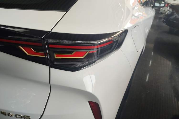 Used Volkswagen ID.UNYX 2025 Pure Model Right Rear Taillight