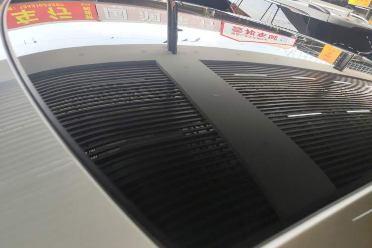 Used Volkswagen ID.UNYX 2025 Pure Model Roof