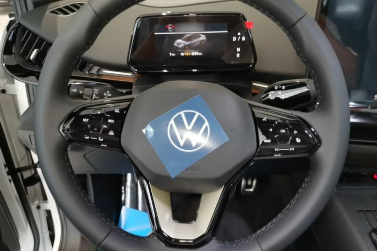 Used Volkswagen ID.UNYX 2025 Pure Model Steering Wheel
