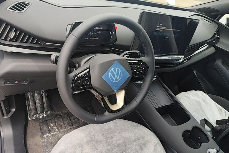 Used Volkswagen ID.UNYX 2025 Pure Model Steering Wheel