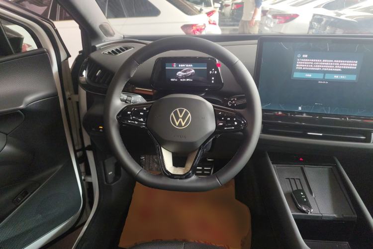 Used Volkswagen ID.UNYX 2025 Pure Model Steering Wheel