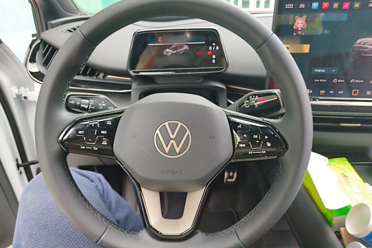 Used Volkswagen ID.UNYX 2025 Pure Model Steering Wheel