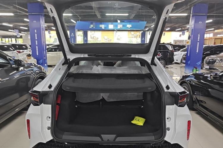 Used Volkswagen ID.UNYX 2025 Pure Model Trunk